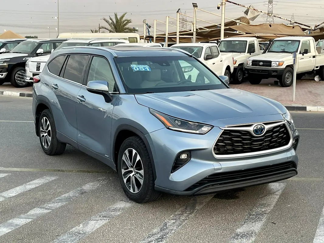 2021 Toyota Highlander Hybrid Full Options, 7-Seater, Warranty