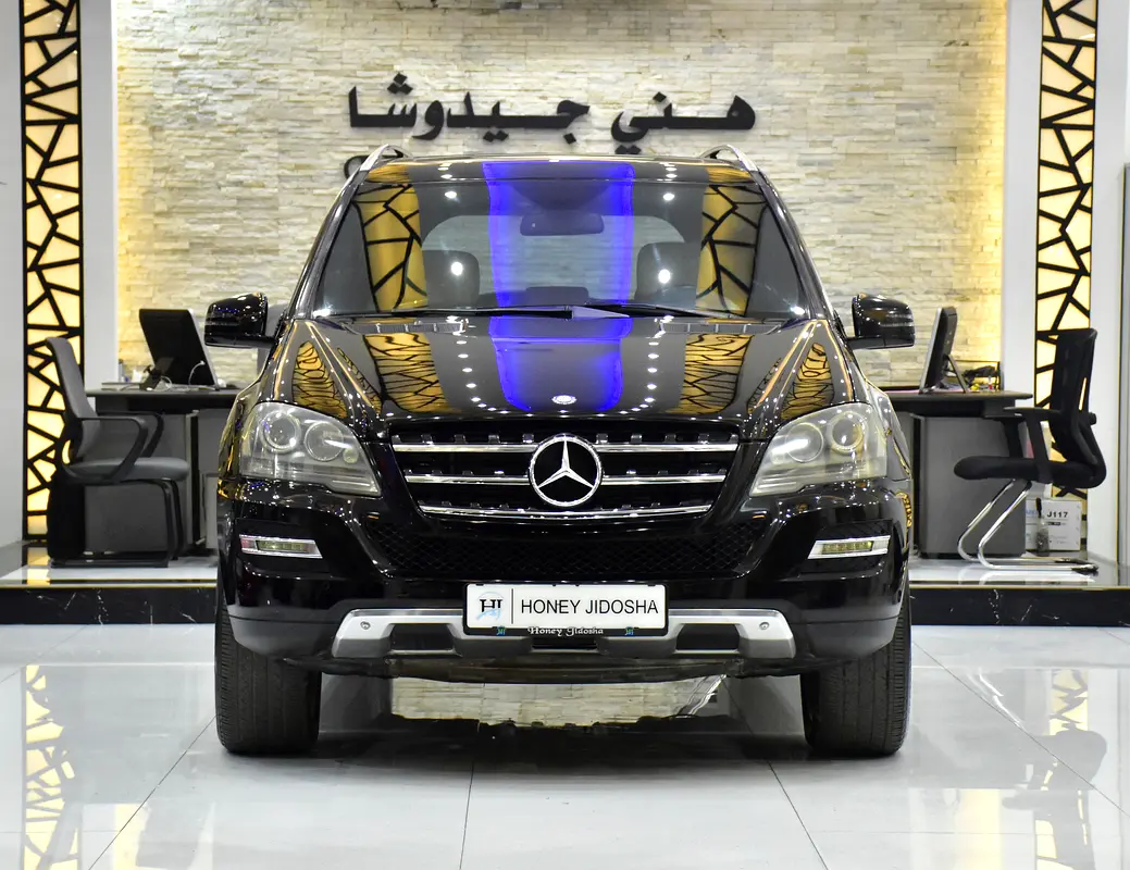 EXCELLENT DEAL for our Mercedes Benz ML350 4Matic ( 2011 Model ) in Black Color GCC Specs