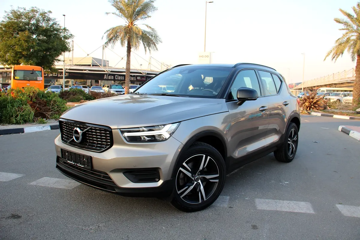 2022 Volvo XC40 T4 R-Design GCC Specs, Full Service History