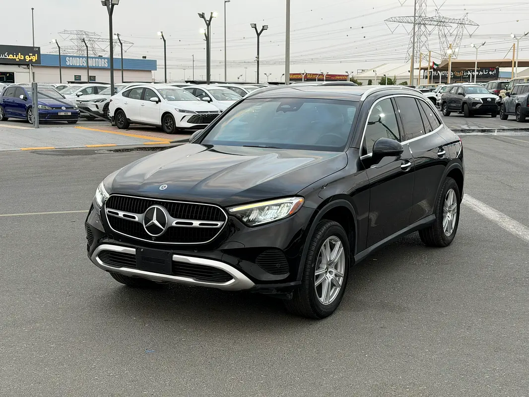 2023 Mercedes-Benz GLC 300 4MATIC Full Options