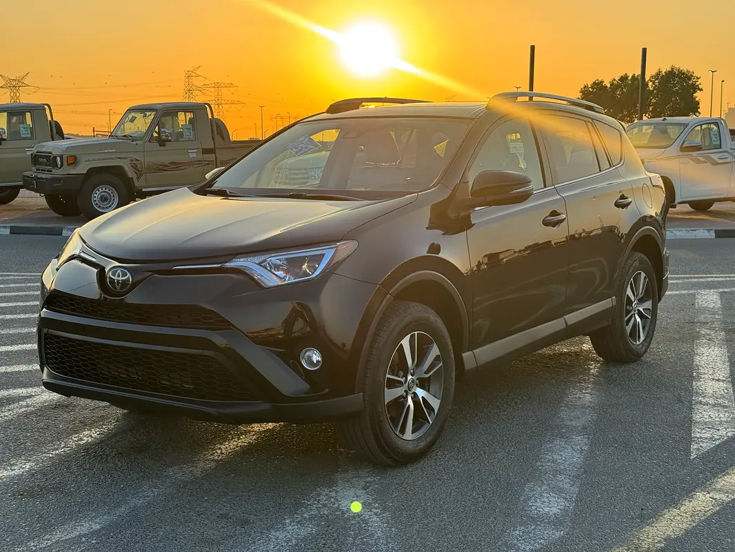 2018 Toyota RAV4 XLE American Specs, 45,277 km