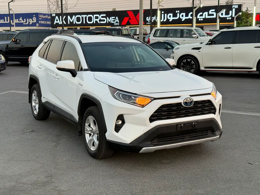 2021 Toyota RAV4 XLE Hybrid American Specs - AED 67,000