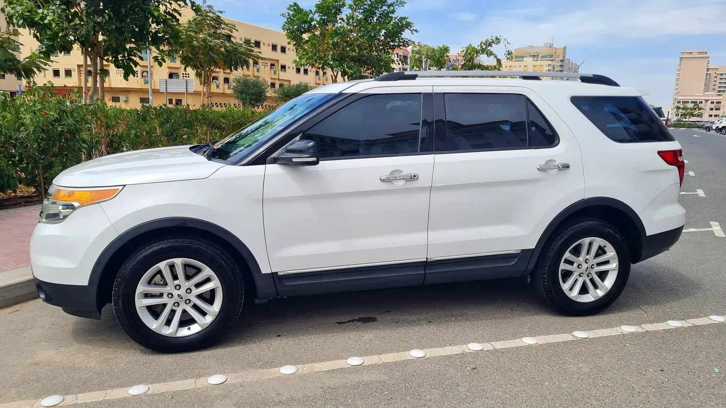 2015 FORD EXPLORER FULL SERVICE FORD AL TAYER ORIGINAL PAINT ONE OWNER NEW TYRES 7 SEATER LIKE NEW