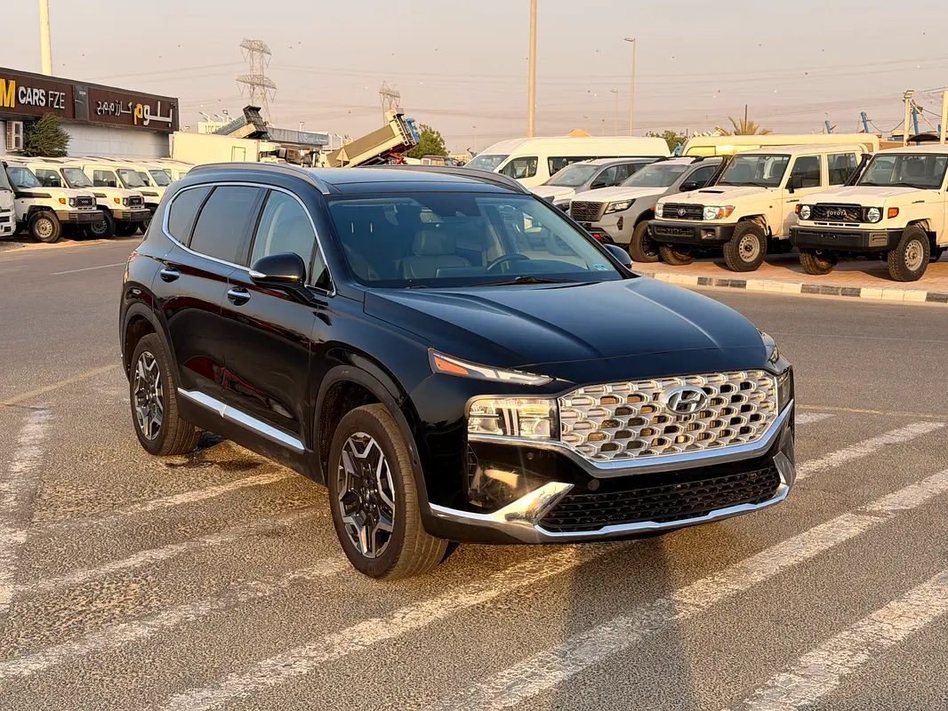 2023 Hyundai Santa Fe Calligraphy | 7-Seater, 360 Camera, AED 70,000