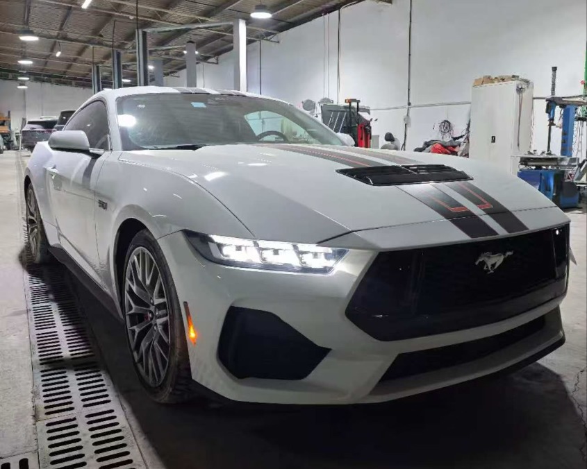 2024 Ford Mustang GT 5.0 V8