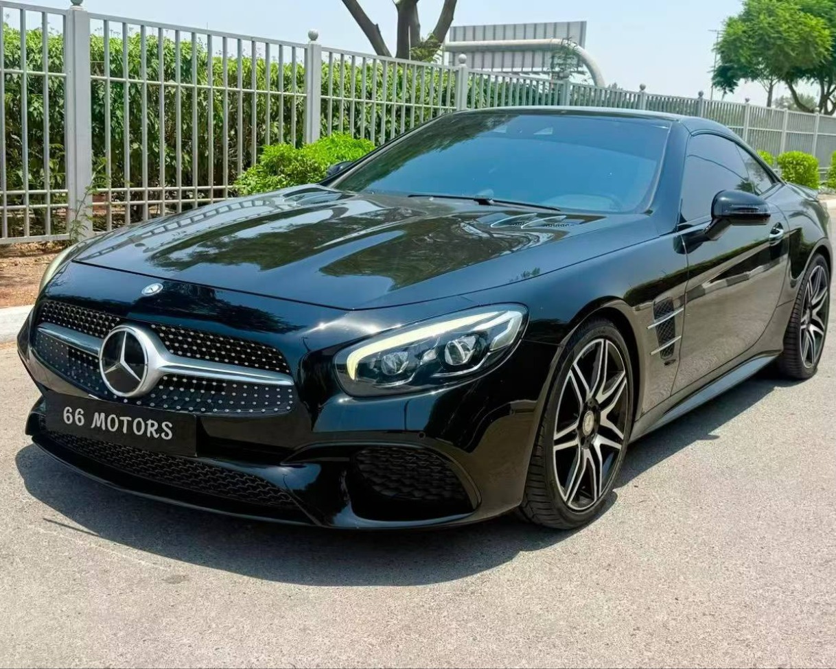 2017 Mercedes-Benz SL 500 GCC — 110,000 km — One Owner