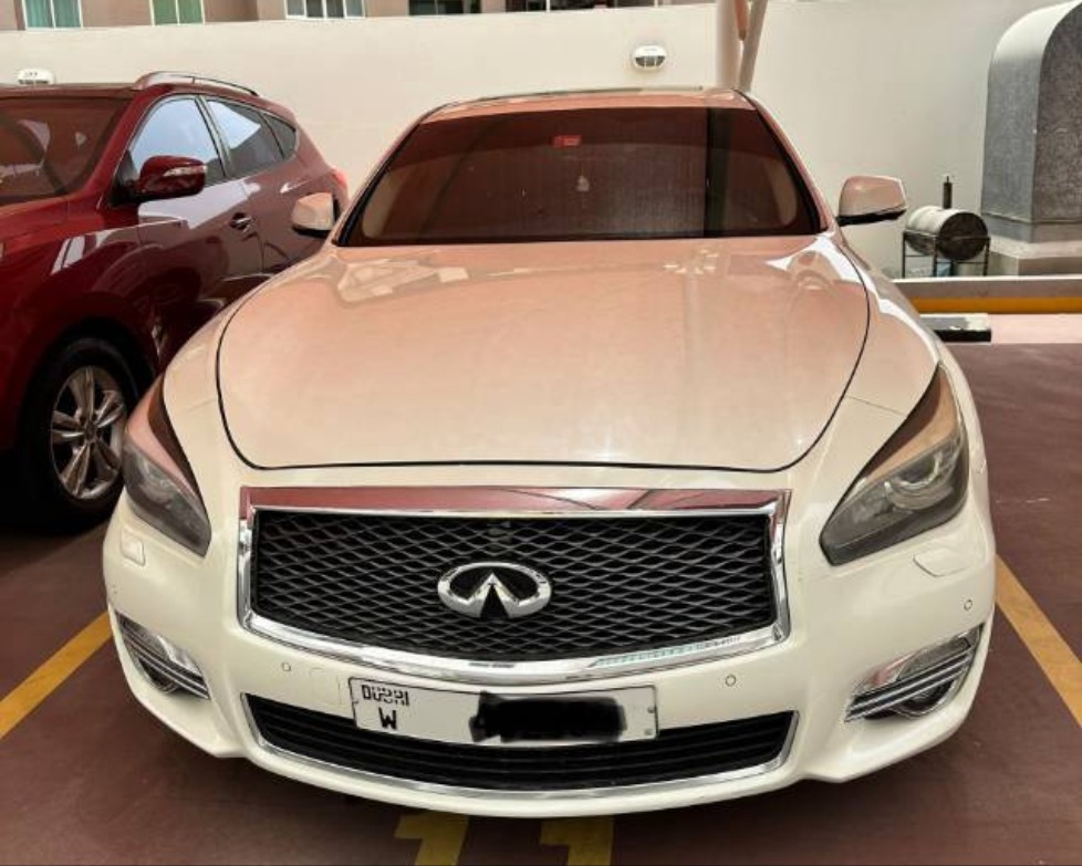 英菲尼迪 Q70 2017 3.7 V6 RWD｜GCC 规格｜AED 23,000