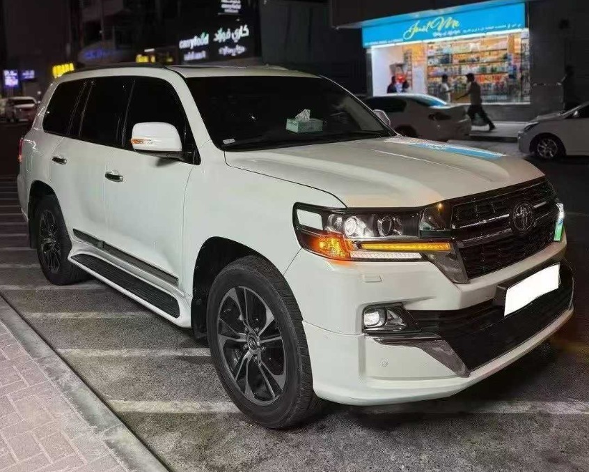 2021 Toyota Land Cruiser GXR 4.6 V8 GCC