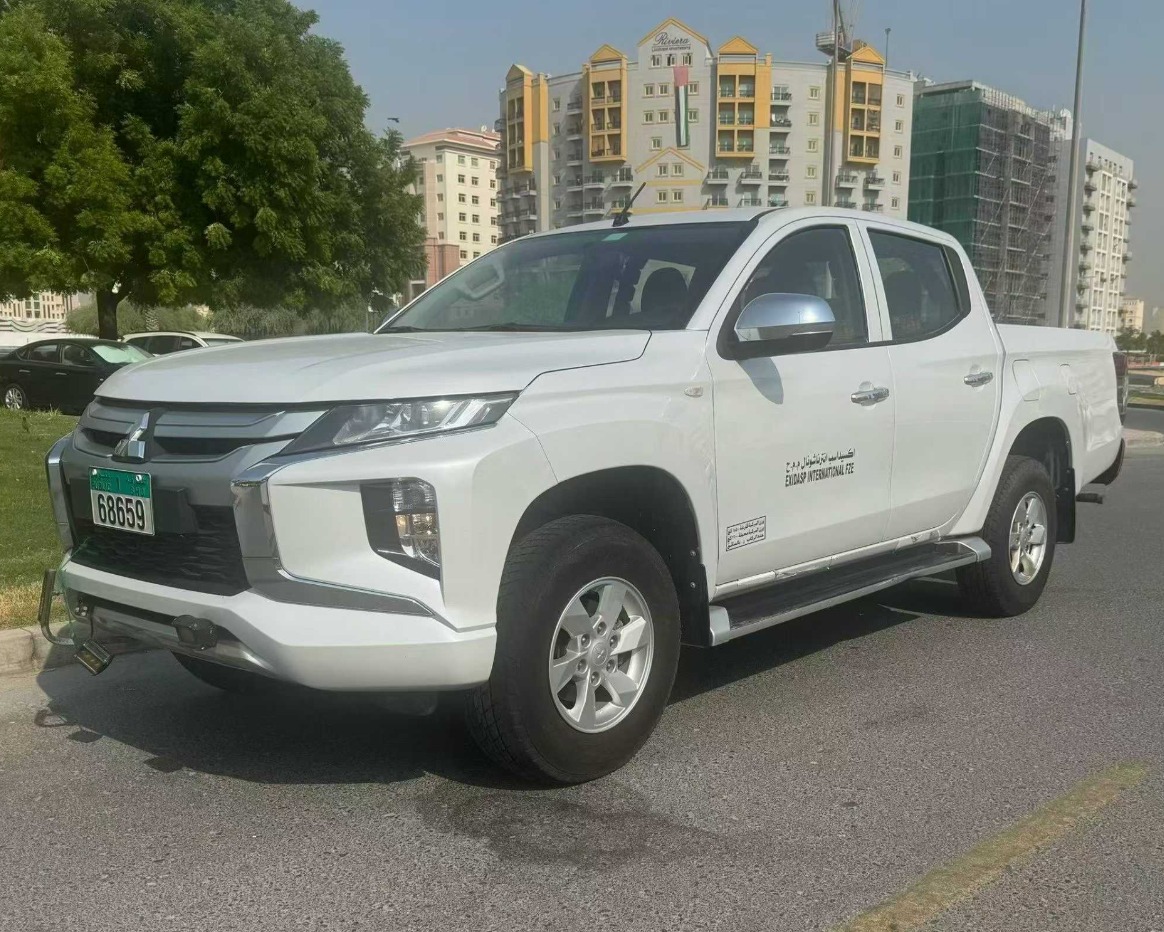 ميتسوبيشي L200 GLX دبل كاب 4WD أوتوماتيك موديل 2022، 100,000 كم