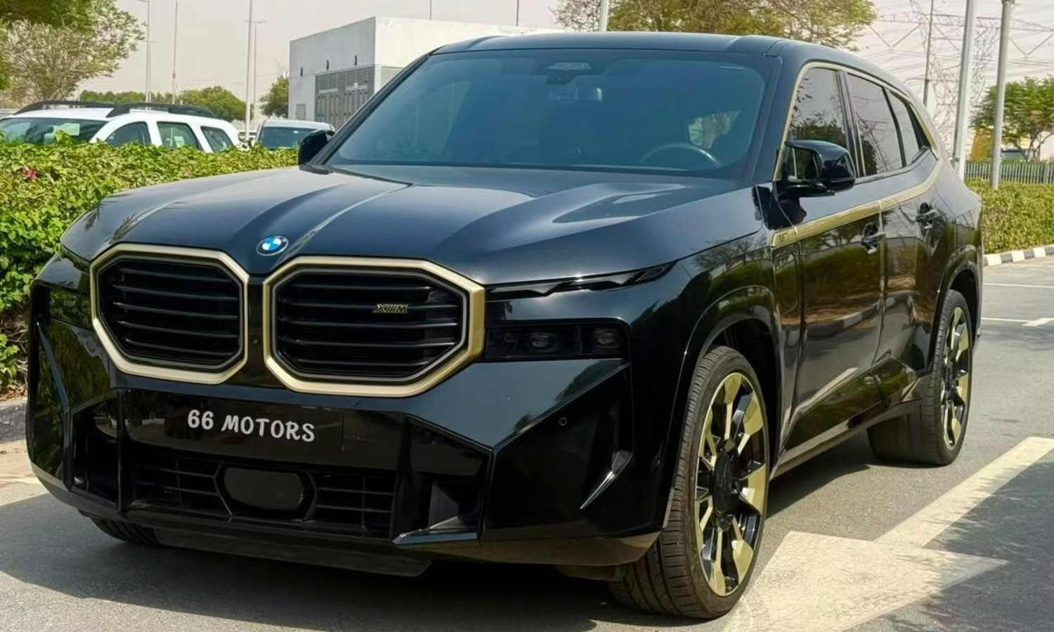 بي إم دبليو XM موديل 2024 — 30,000 كم