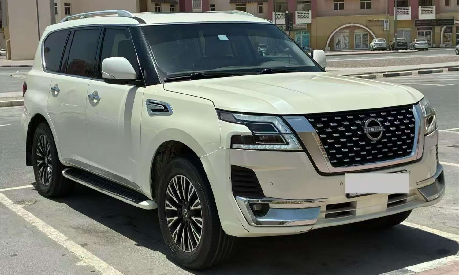 2016 Nissan Patrol 5.6 V8 GCC, 290,000 km